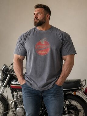 Honda🏍Vintage Style Red Emblem Logo Short Sleeve Tee — Washed Gray Sz XL
